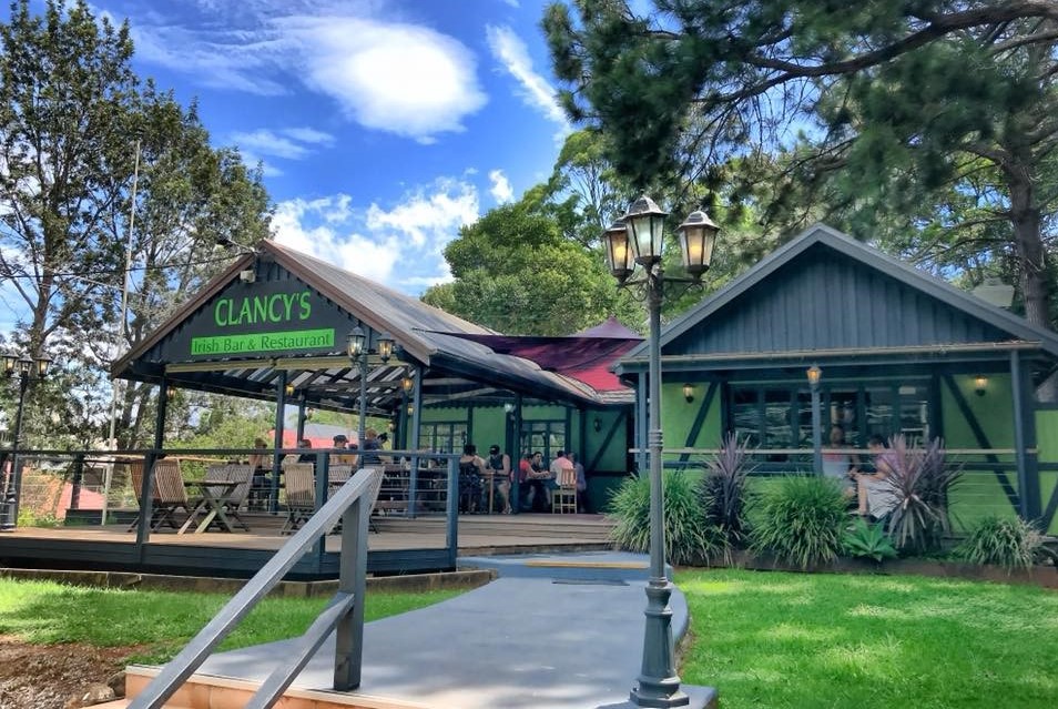 Pubs - Tamborine Mountain